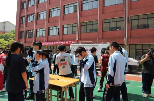 科普进校园，点燃科技梦 科普大篷车驶入赣鄱校园纪实