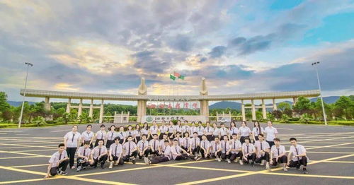 最美毕业照，还看江西高校——江西省于都科技学校青春定格记